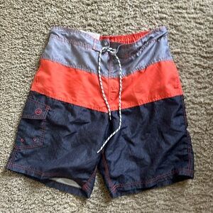 Men’s swim trunks medium